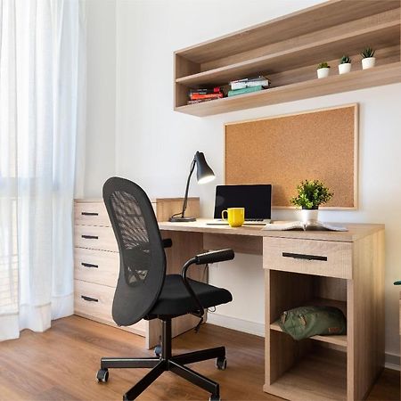 סביליה Micampus Armendariz Student Residence מראה חיצוני תמונה