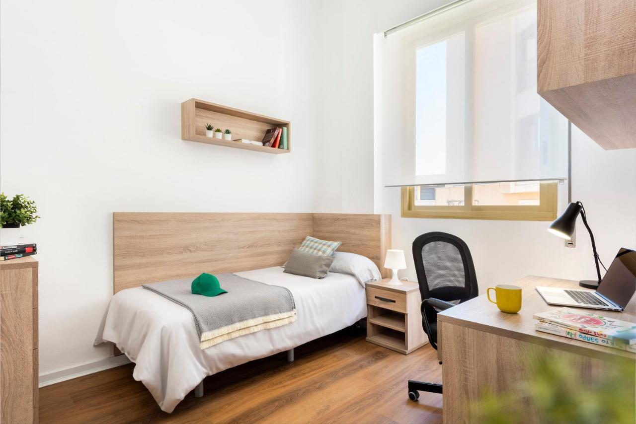 סביליה Micampus Armendariz Student Residence מראה חיצוני תמונה