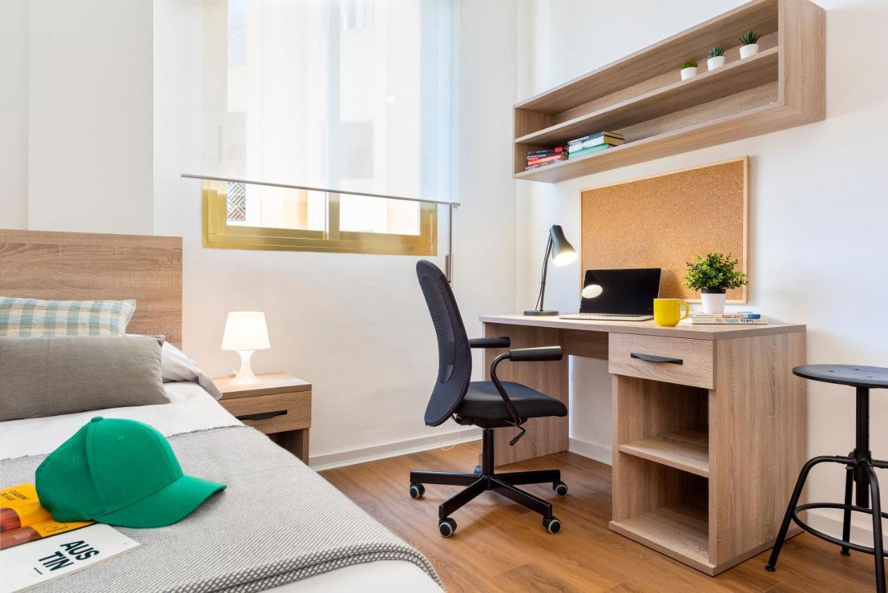 סביליה Micampus Armendariz Student Residence מראה חיצוני תמונה